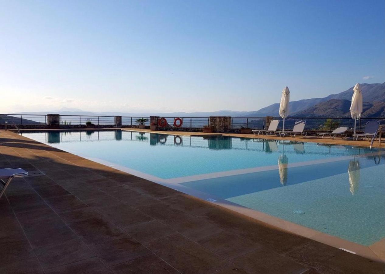 Arbutus - Relaxing Apartment With Fantastic Views Georgioupoli Exterior photo